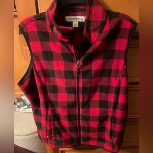 Red and black buffalo check fleece vest - size L